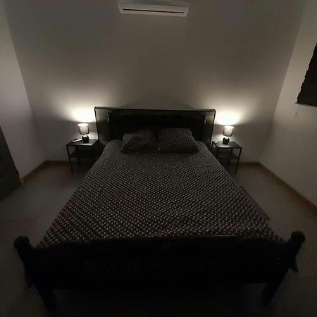 Appartement Spacieux &Tres Calme. Spacious & Very Quiet Apartment. Carros Exterior foto