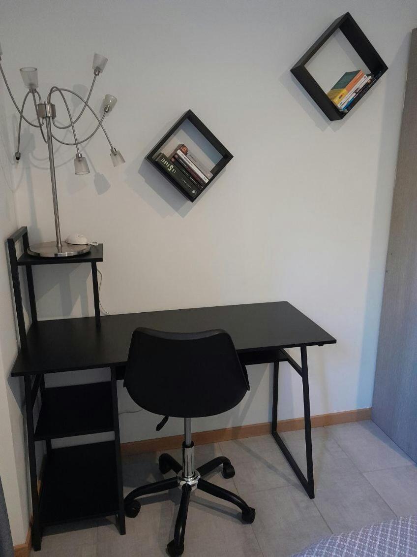Appartement Spacieux &Tres Calme. Spacious & Very Quiet Apartment. Carros Exterior foto