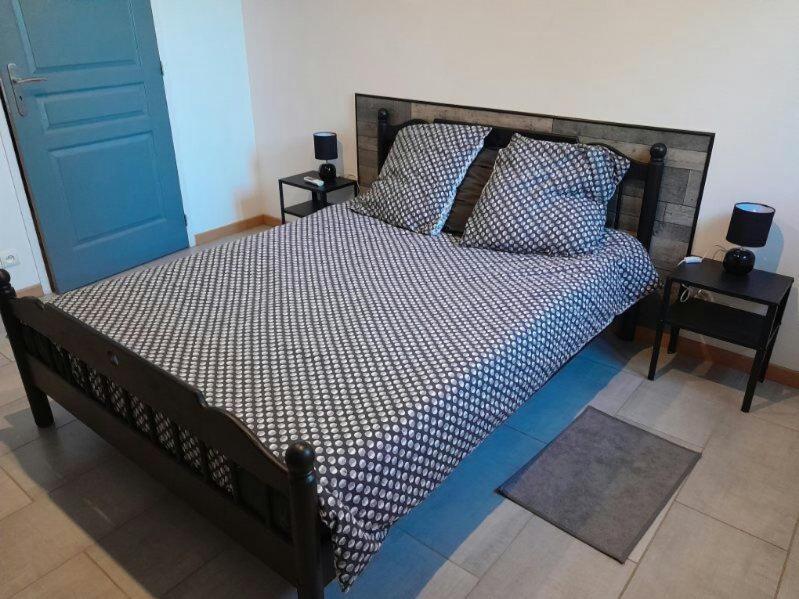 Appartement Spacieux &Tres Calme. Spacious & Very Quiet Apartment. Carros Exterior foto